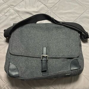 POTTERY BARN GRAY ESSEX FELT MESSENGER BACKPACK BAG